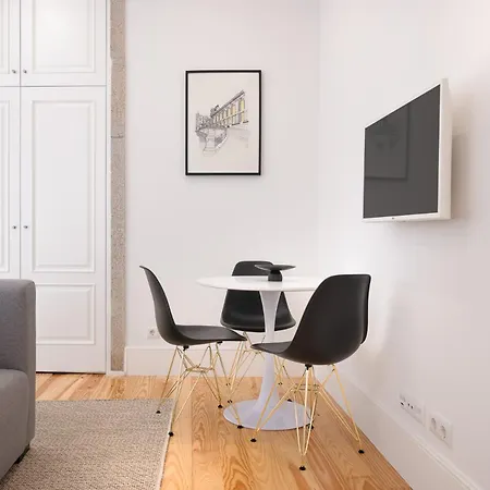 Private Terrace At Flores Street 波尔图