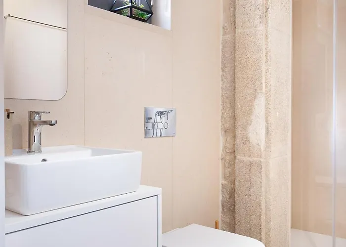 Private Terrace At Flores Street 波尔图