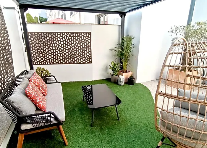 公寓 Private Terrace At Flores Street 波尔图