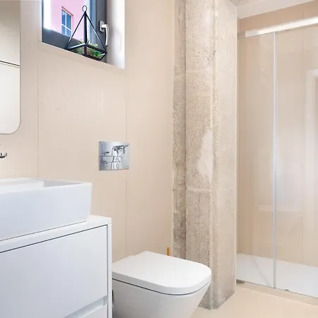 Private Terrace At Flores Street Daire Porto