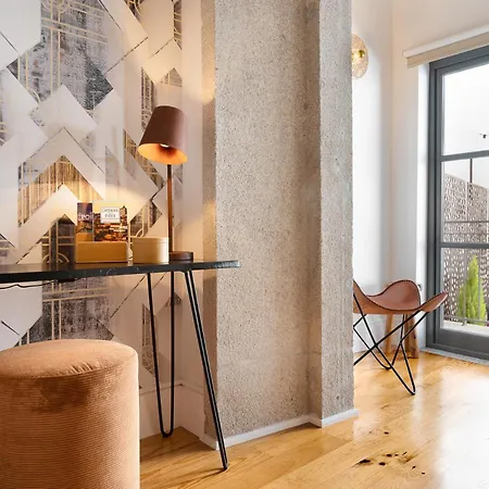 Daire Private Terrace At Flores Street Porto