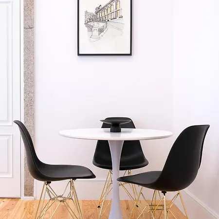 Private Terrace At Flores Street Daire Porto