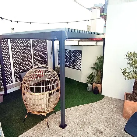 Private Terrace At Flores Street