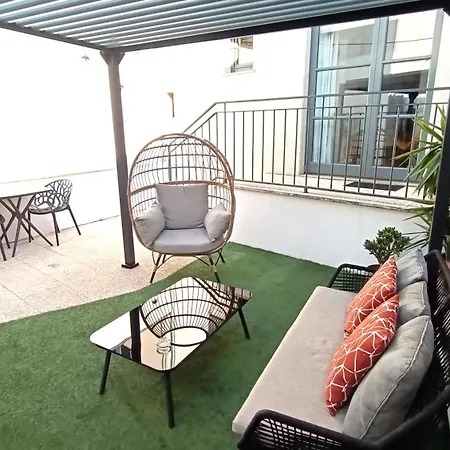 Private Terrace At Flores Street * Oporto