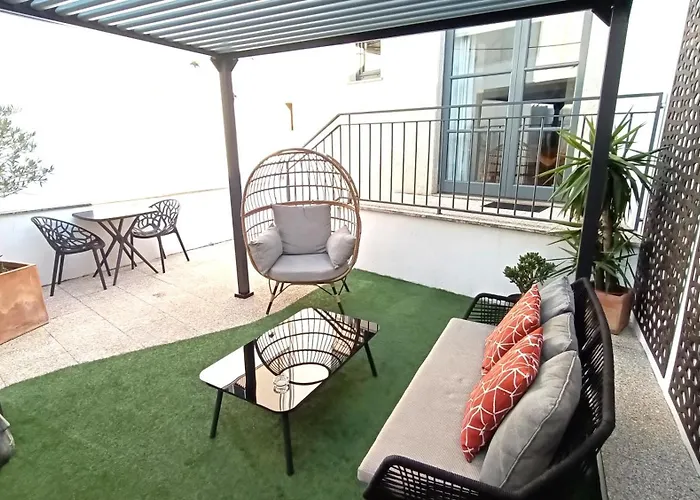 Private Terrace At Flores Street * Porto