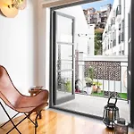 Private Terrace At Flores Street Apartamento Oporto