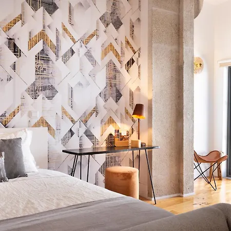 Private Terrace At Flores Street Apartment