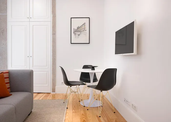 Private Terrace At Flores Street Porto